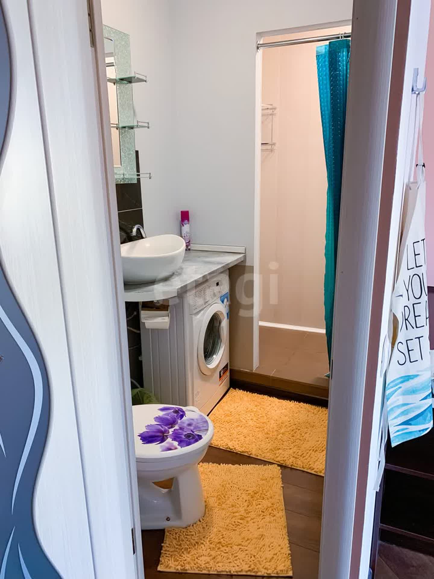 Продажа коммерческой недвижимости, 700м <sup>2</sup>, Южно-Сахалинск, Сахалинская область,  Южно-Сахалинск