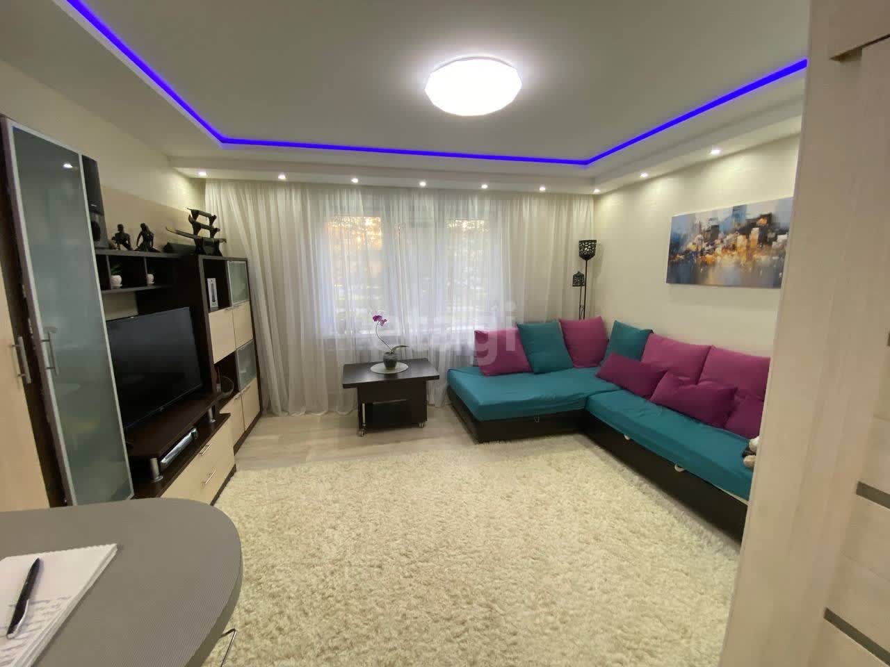 Продажа 2-комнатной квартиры, Южно-Сахалинск, Сахалинская область,  Южно-Сахалинск