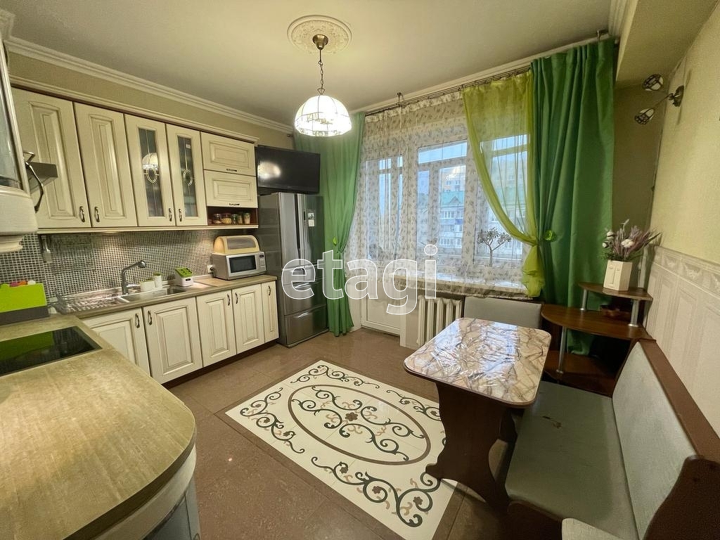 Продажа 3-комнатной квартиры, Южно-Сахалинск, Сахалинская область,  Южно-Сахалинск