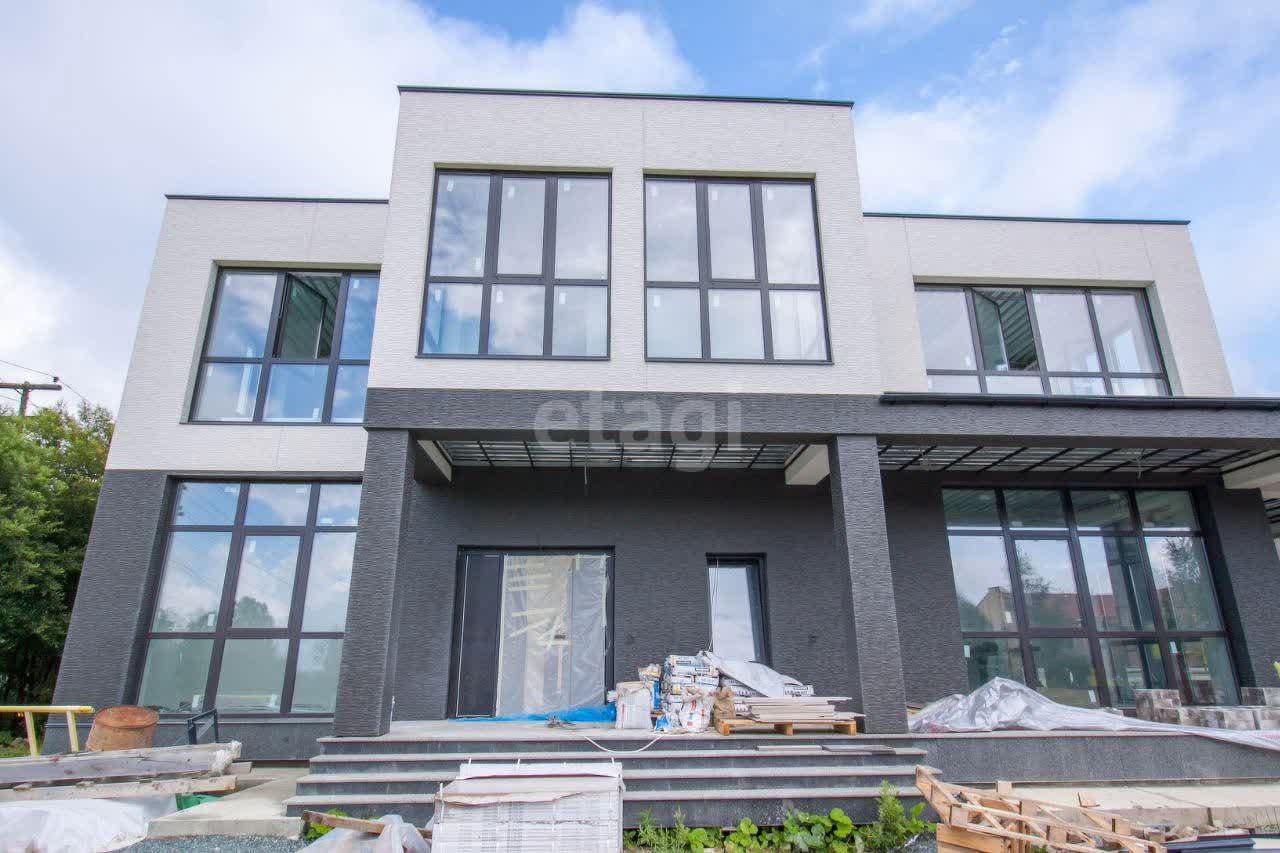 Продажа дома, 260м <sup>2</sup>, 20 сот., Южно-Сахалинск, Сахалинская область,  Южно-Сахалинск