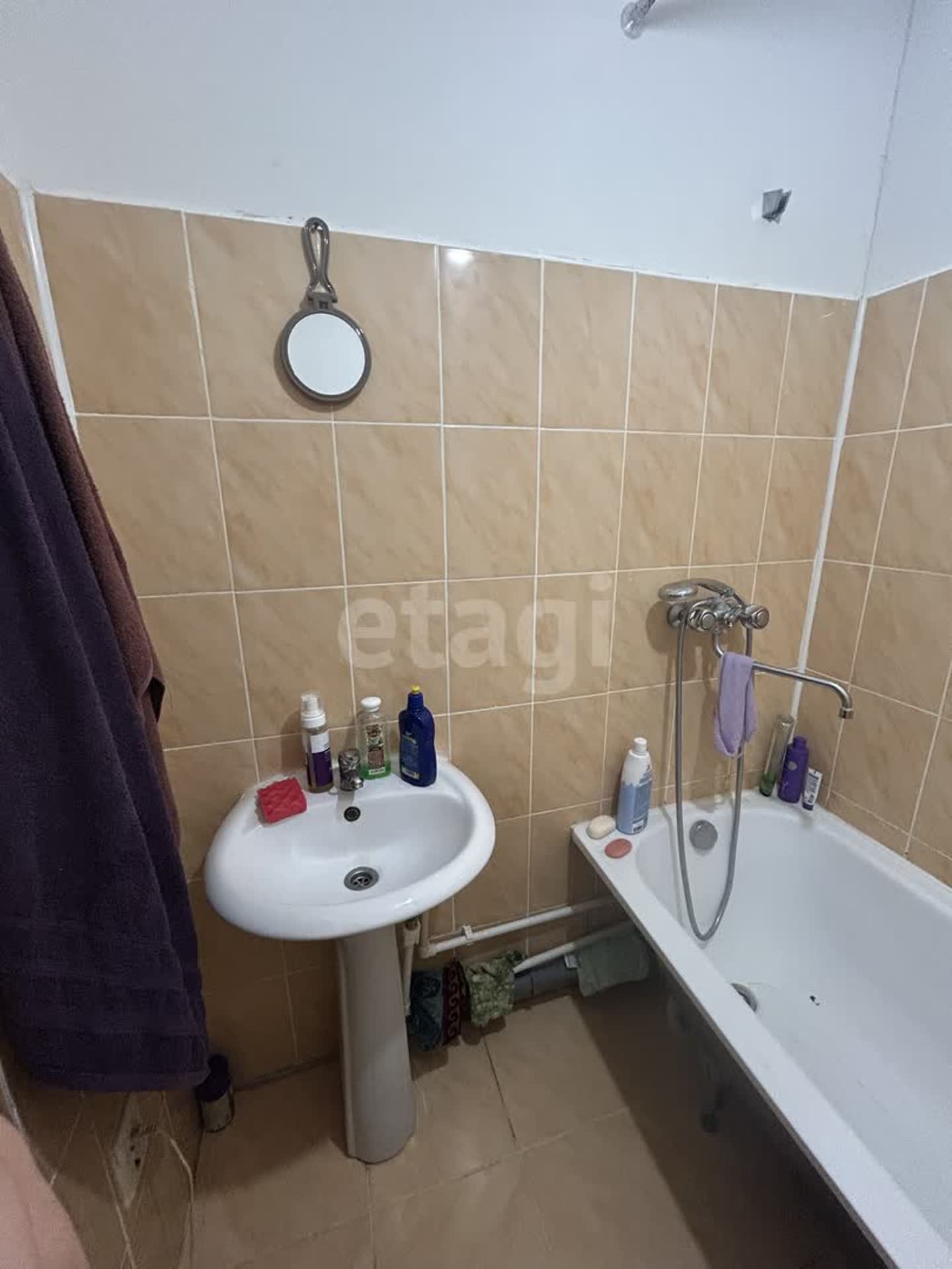 Продажа 2-комнатной квартиры, Южно-Сахалинск, Сахалинская область,  Южно-Сахалинск