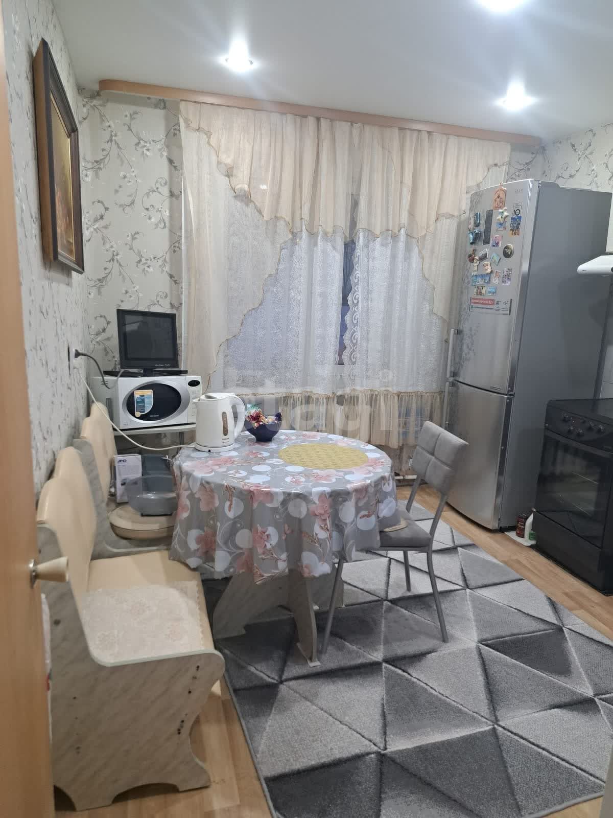 Продажа 3-комнатной квартиры, Южно-Сахалинск, Сахалинская область,  Южно-Сахалинск