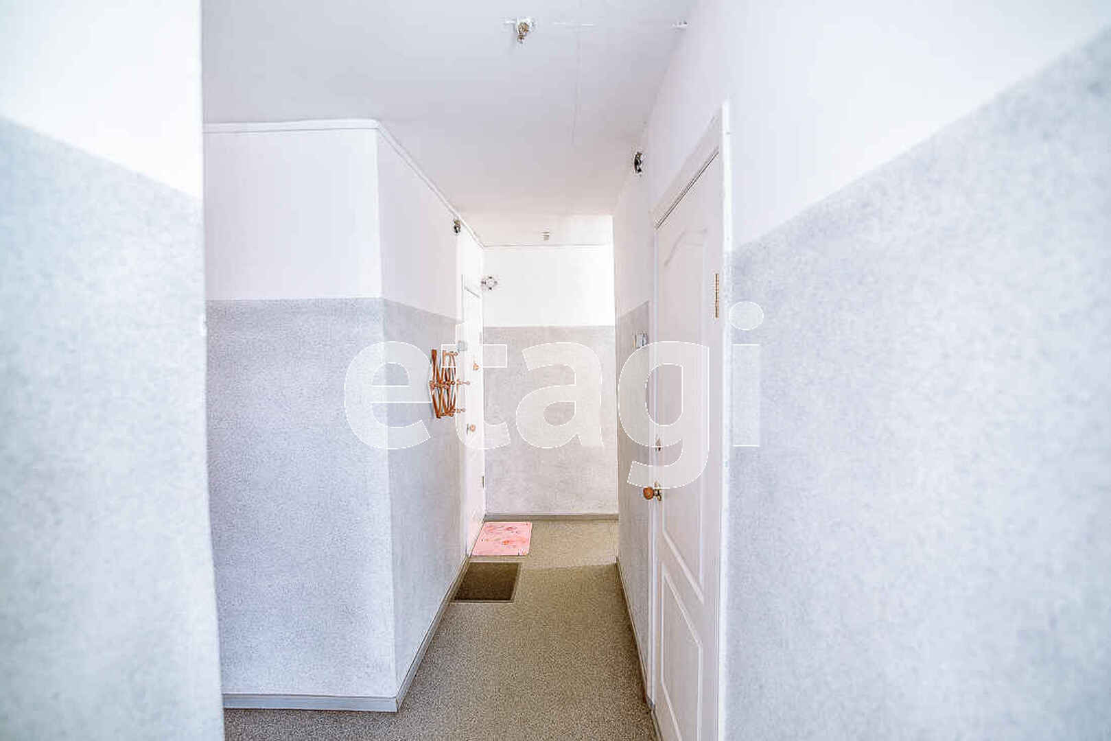 Продажа коммерческой недвижимости, 180м <sup>2</sup>, Южно-Сахалинск, Сахалинская область,  Южно-Сахалинск