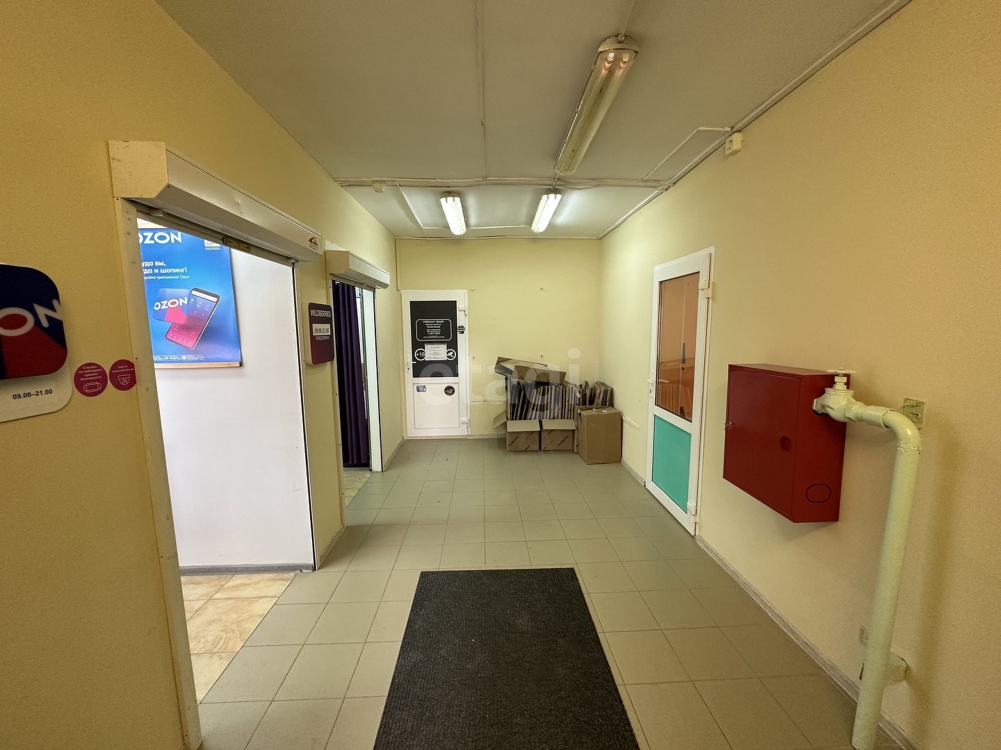 Аренда коммерческой недвижимости, 160м <sup>2</sup>, Новый Уренгой, Ямало-Ненецкий АО,  Новый Уренгой