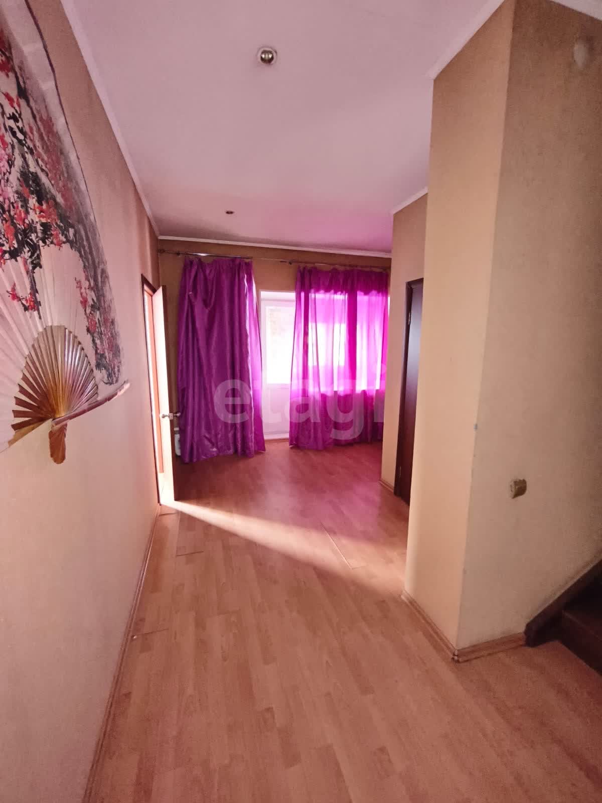 Продажа дома, 300м <sup>2</sup>, 8 сот., Улан-Удэ, Республика Бурятия,  Октябрьский