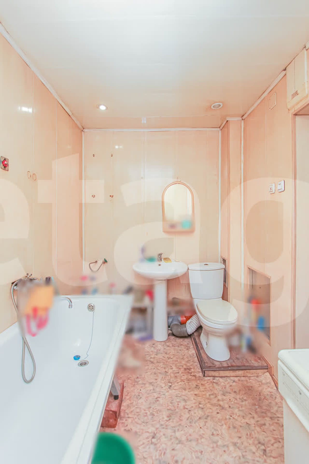 Продажа 4-комнатной квартиры, Улан-Удэ, Республика Бурятия,  Улан-Удэ