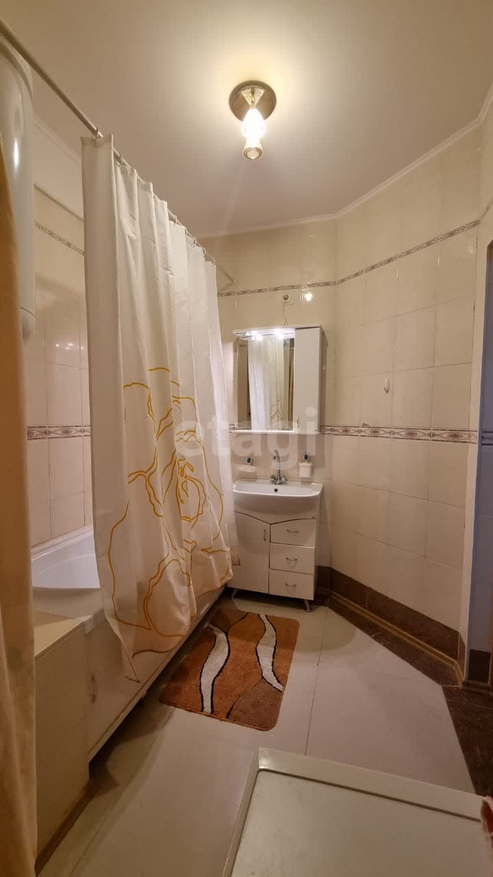 Продажа 3-комнатной квартиры, Южно-Сахалинск, Сахалинская область,  Южно-Сахалинск