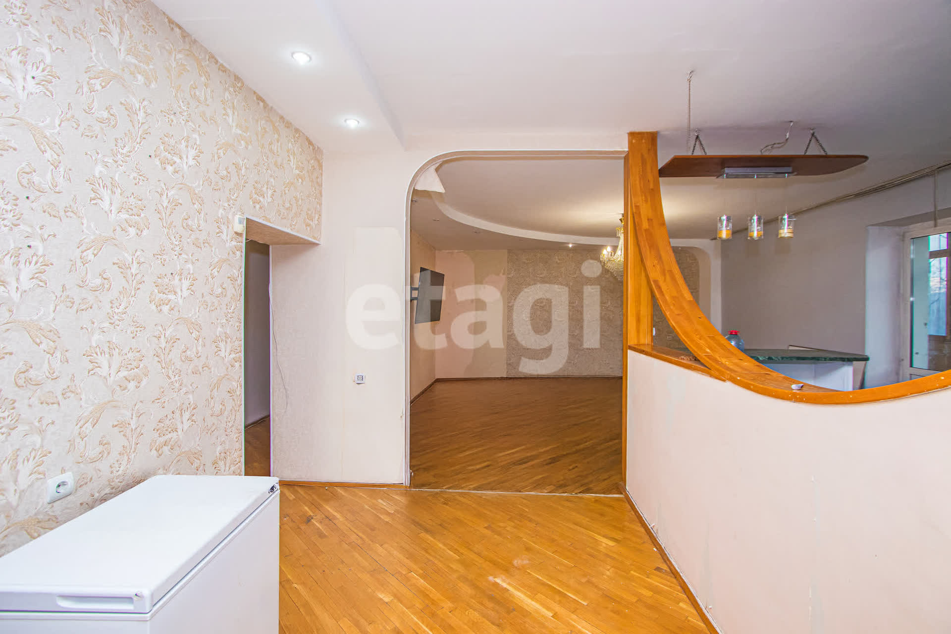 Продажа 4-комнатной квартиры, Улан-Удэ, Республика Бурятия,  Улан-Удэ