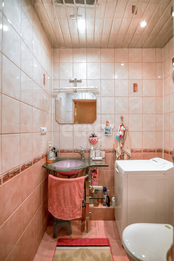 Продажа 4-комнатной квартиры, Южно-Сахалинск, Сахалинская область,  Южно-Сахалинск