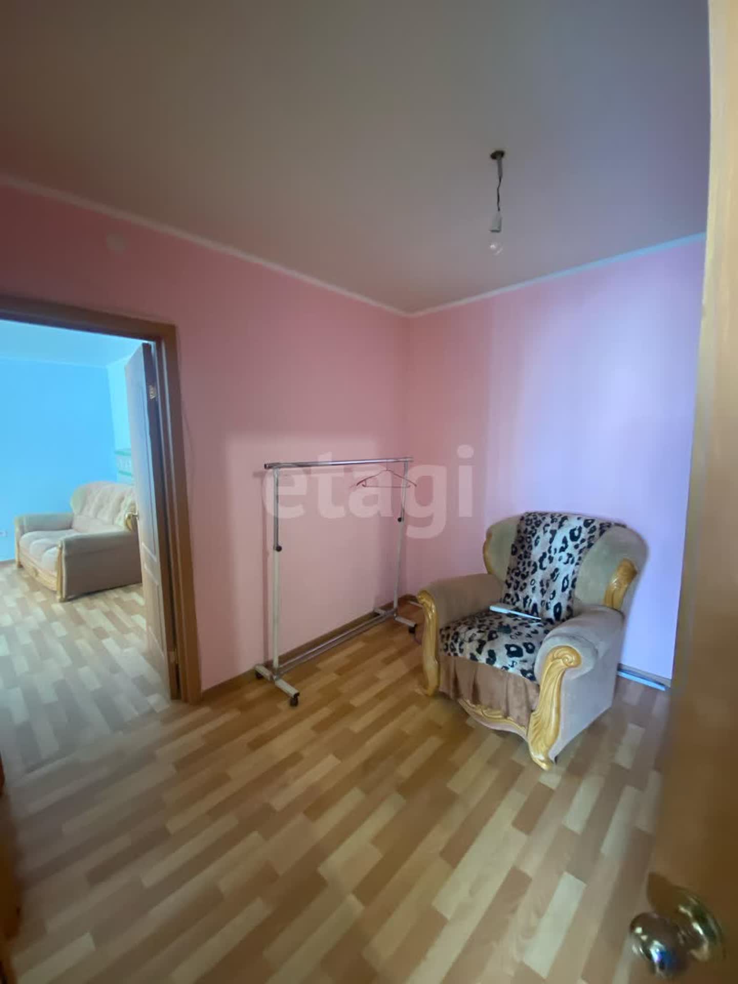 Продажа 2-комнатной квартиры, Южно-Сахалинск, Сахалинская область,  Южно-Сахалинск