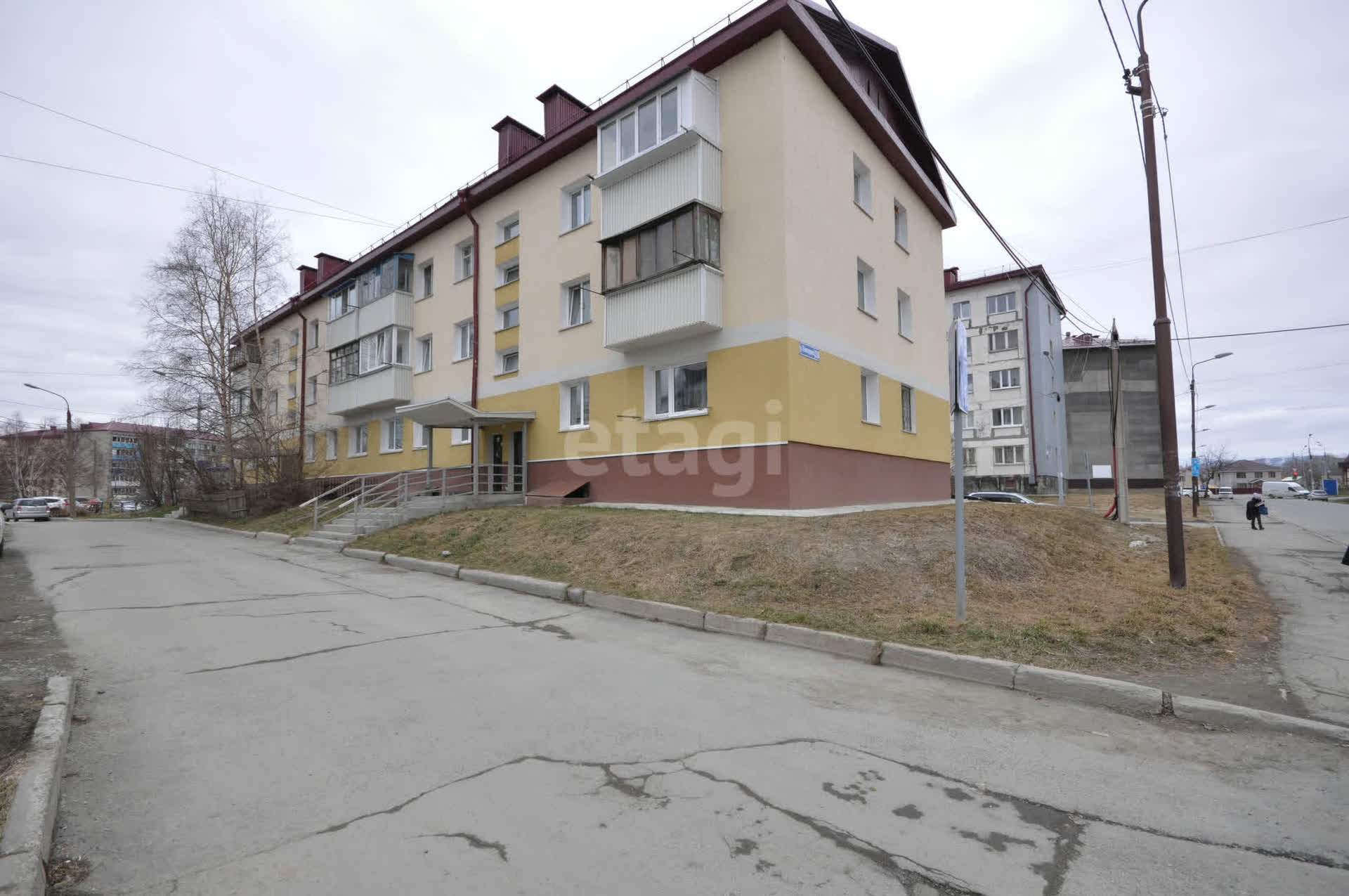 Продажа 3-комнатной квартиры, Южно-Сахалинск, Сахалинская область,  Южно-Сахалинск