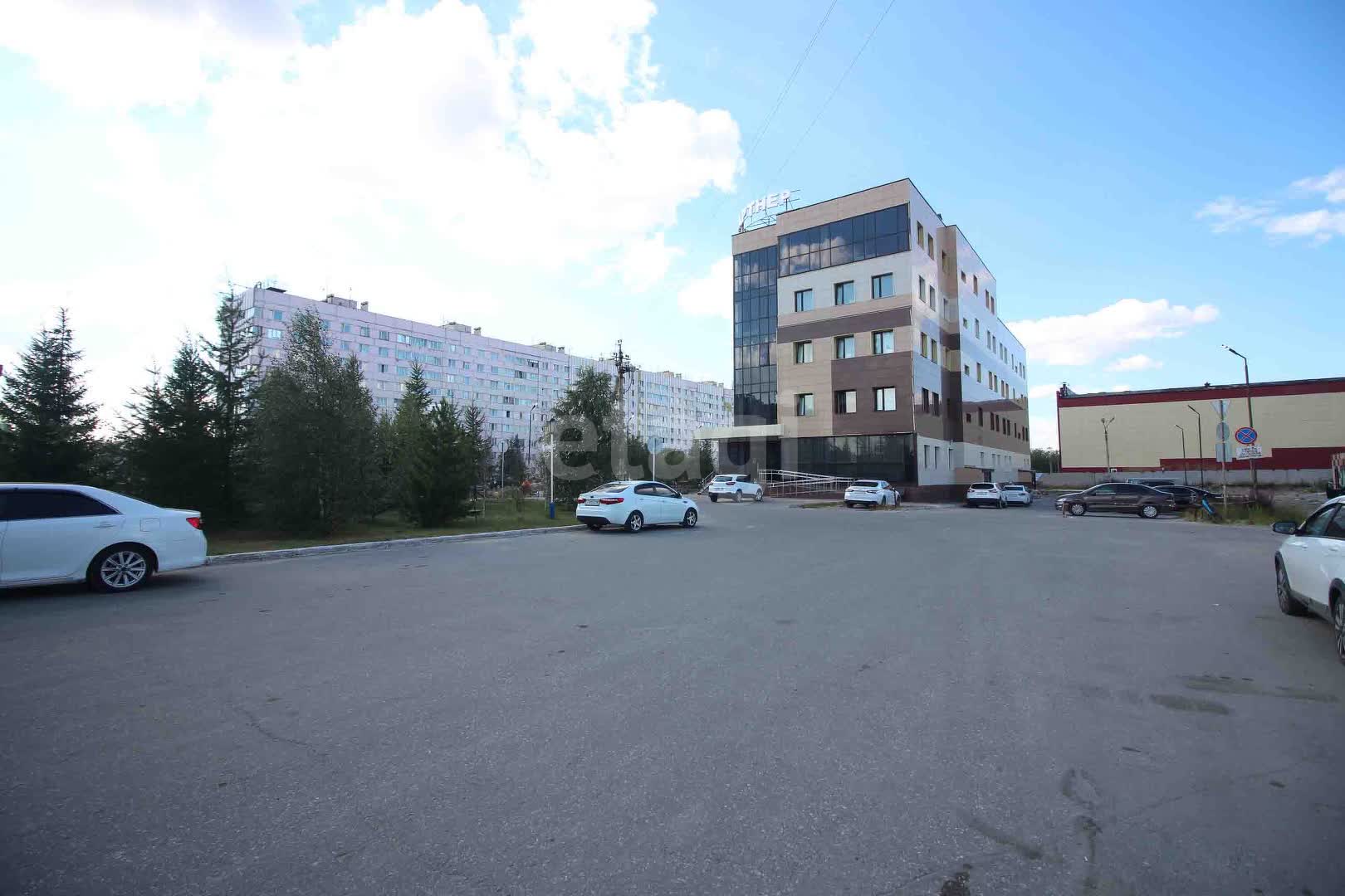 Продажа коммерческой недвижимости, 383м <sup>2</sup>, Новый Уренгой, Ямало-Ненецкий АО,  Новый Уренгой