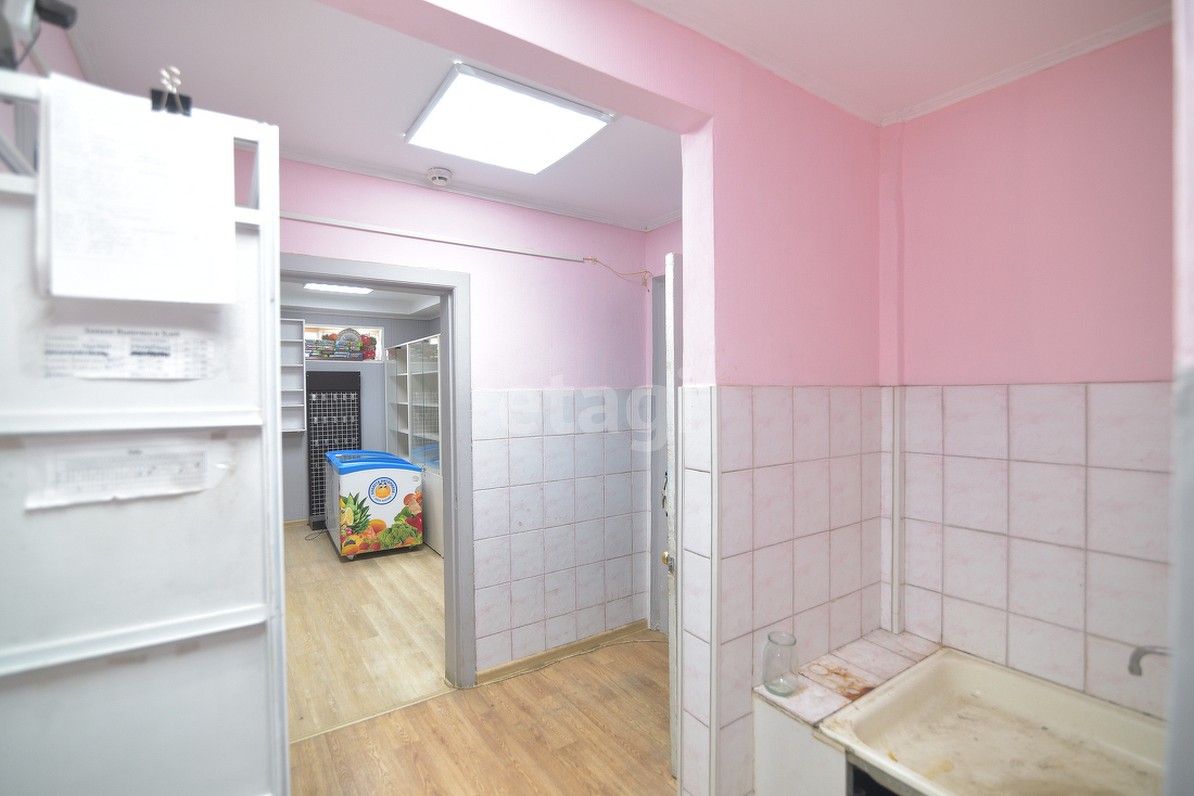 Продажа коммерческой недвижимости, 71м <sup>2</sup>, Южно-Сахалинск, Сахалинская область,  Южно-Сахалинск