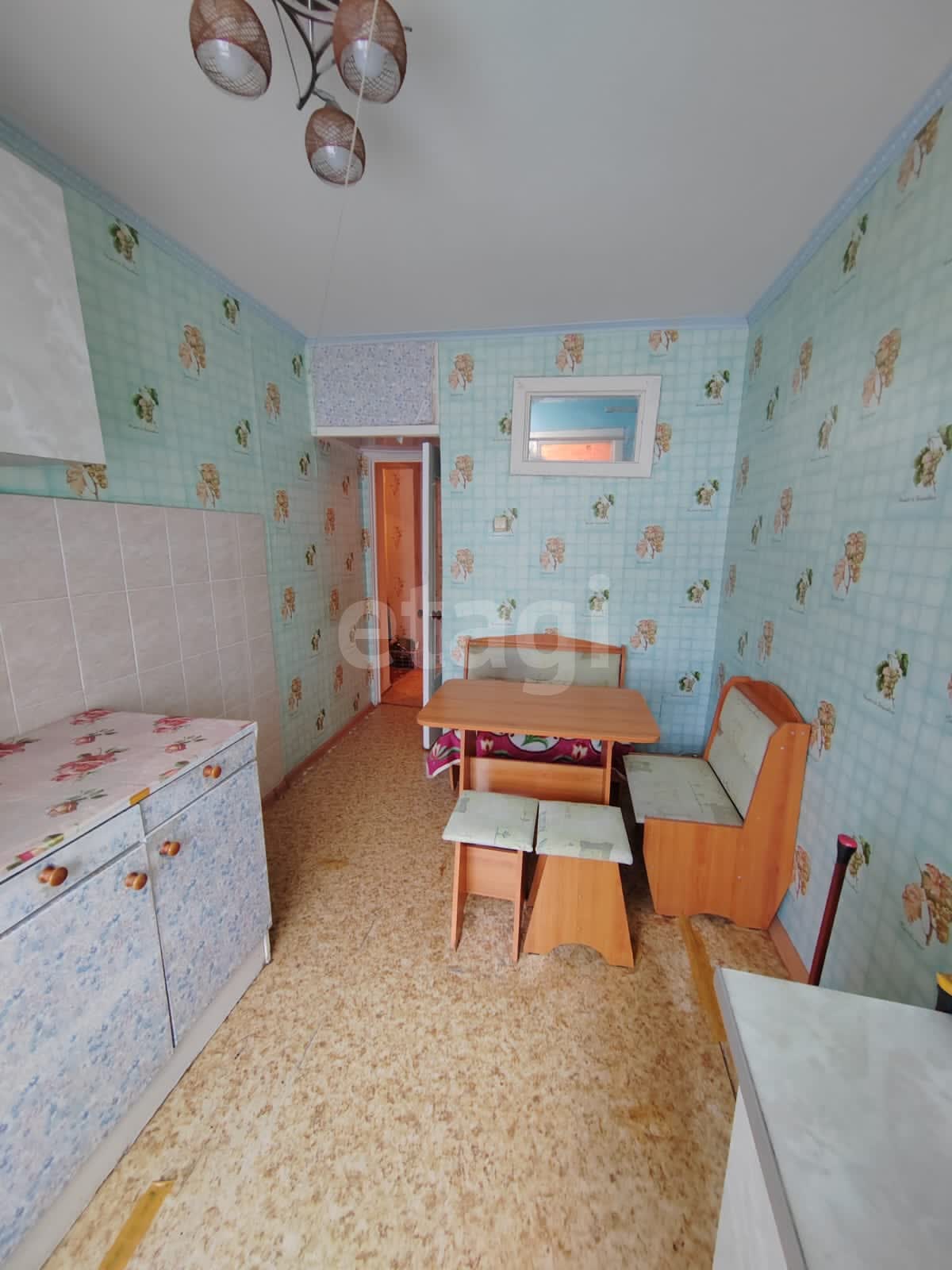 Продажа 4-комнатной квартиры, Южно-Сахалинск, Сахалинская область,  Южно-Сахалинск