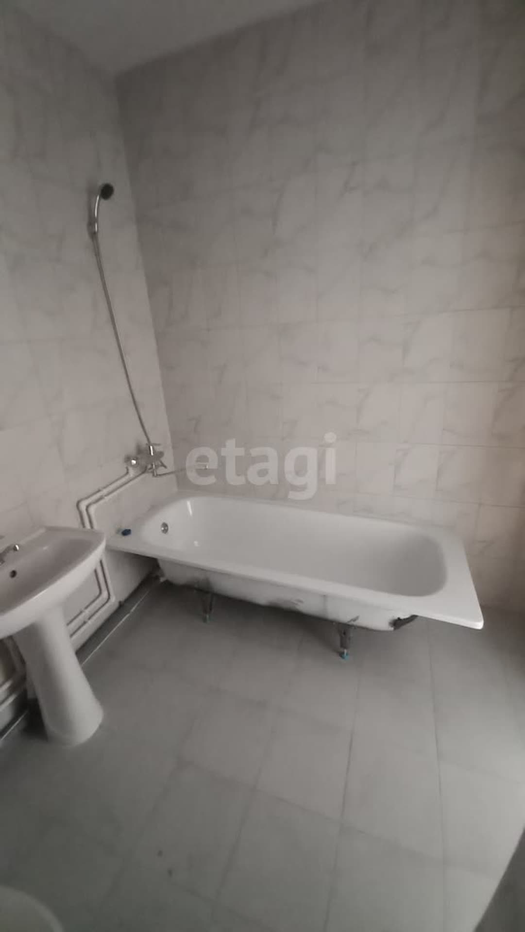 Продажа 2-комнатной квартиры, Южно-Сахалинск, Сахалинская область,  Южно-Сахалинск