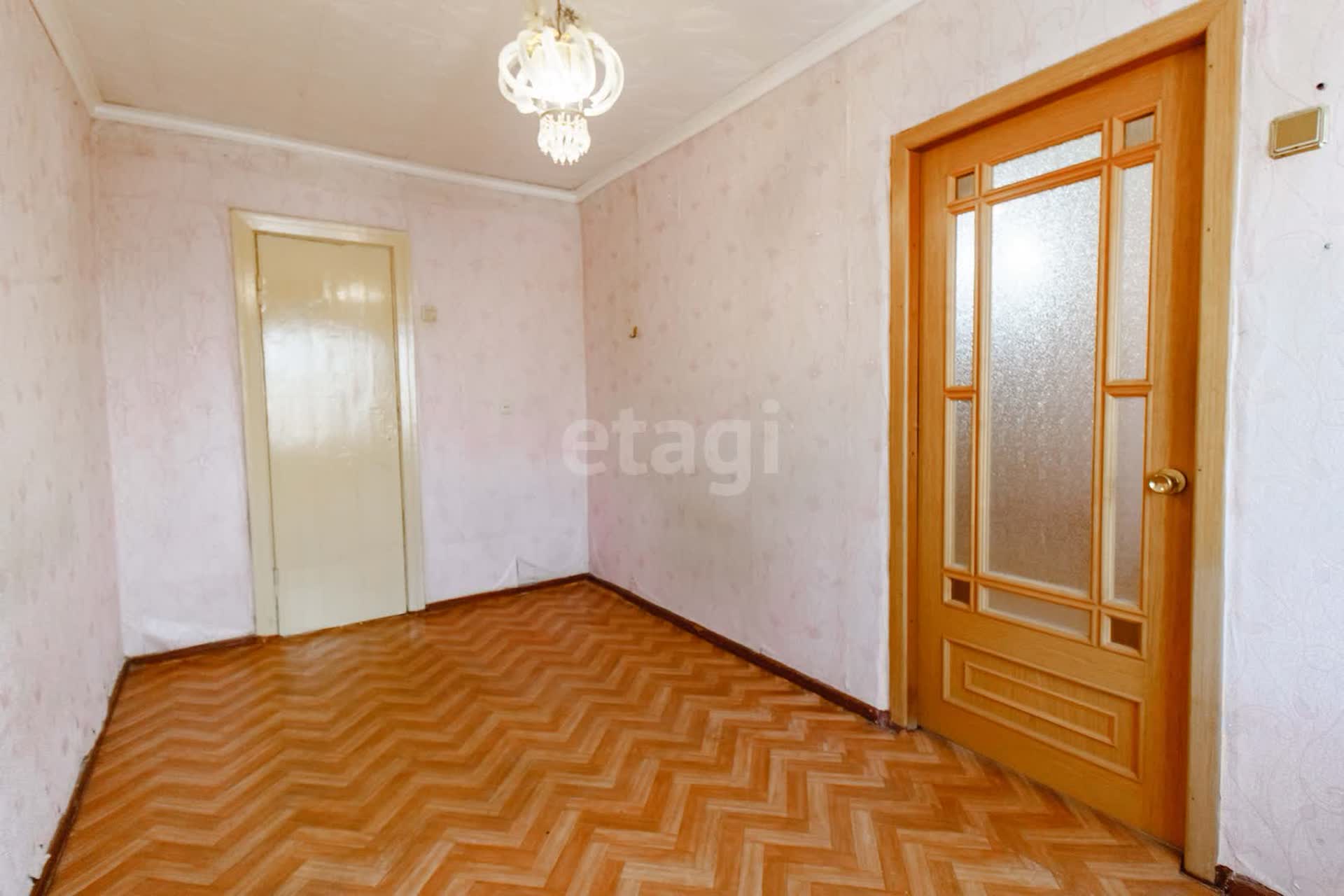 Продажа 2-комнатной квартиры, Комсомольск-на-Амуре, Победы пр-т,  42