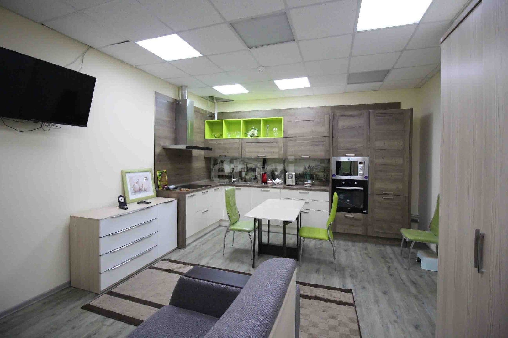 Аренда коммерческой недвижимости, 36м <sup>2</sup>, Новый Уренгой, Ямало-Ненецкий АО,  Новый Уренгой