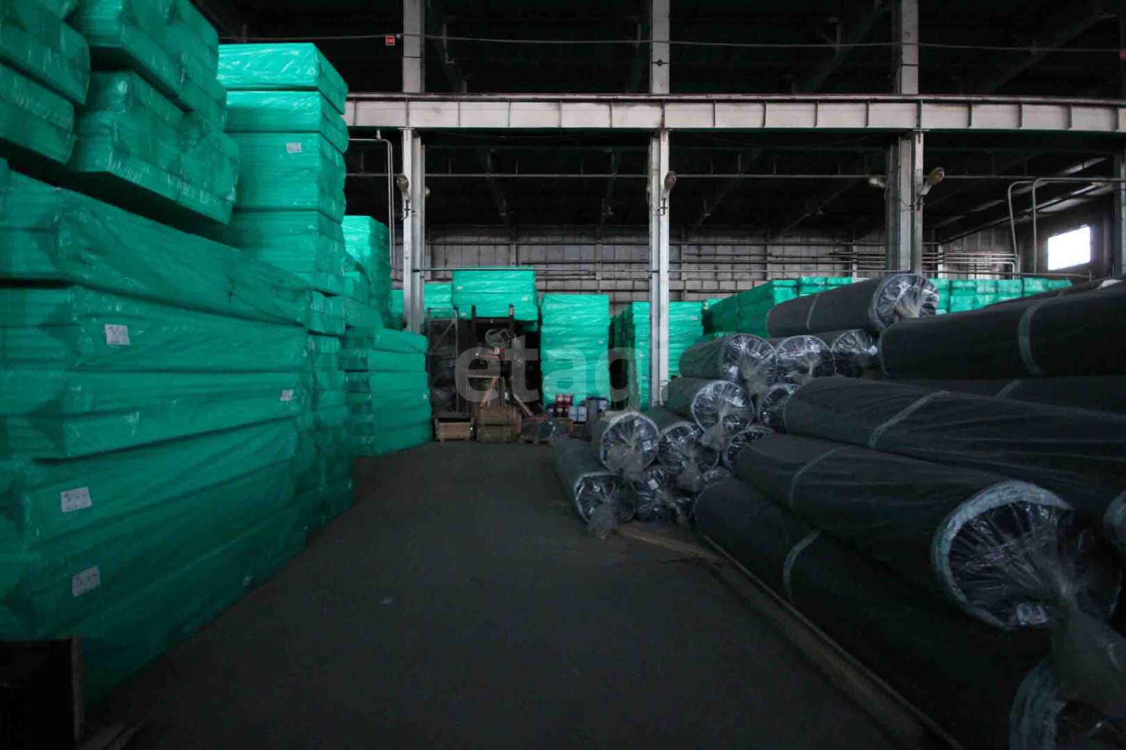 Аренда коммерческой недвижимости, 2500м <sup>2</sup>, Новый Уренгой, Ямало-Ненецкий АО,  Новый Уренгой