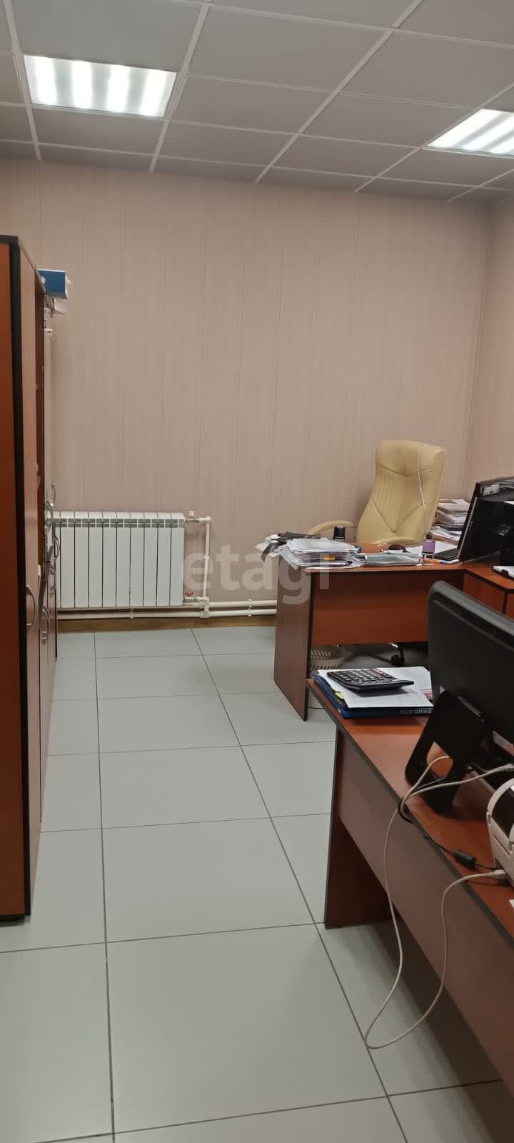 Продажа коммерческой недвижимости, 240м <sup>2</sup>, Новый Уренгой, Ямало-Ненецкий АО,  Новый Уренгой