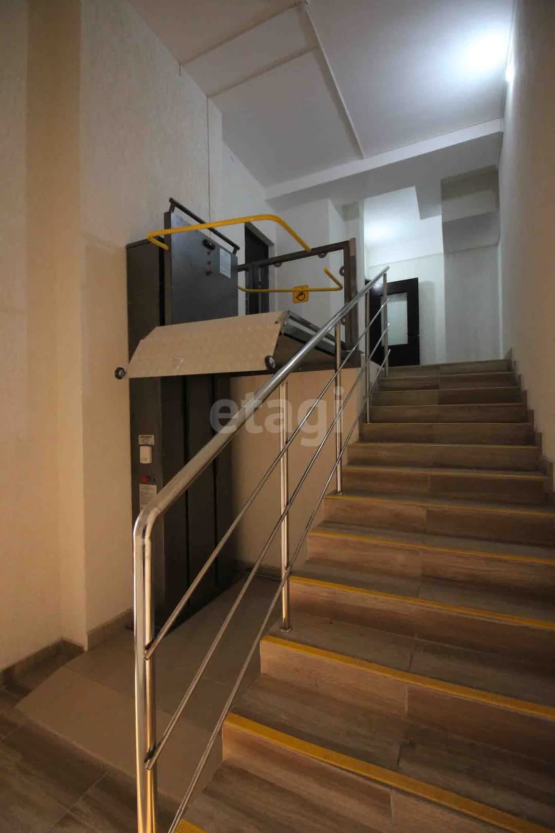 Продажа коммерческой недвижимости, 437м <sup>2</sup>, Новый Уренгой, Ямало-Ненецкий АО,  Новый Уренгой