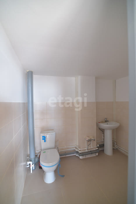 Аренда коммерческой недвижимости, 240м <sup>2</sup>, Южно-Сахалинск, Сахалинская область,  Южно-Сахалинск