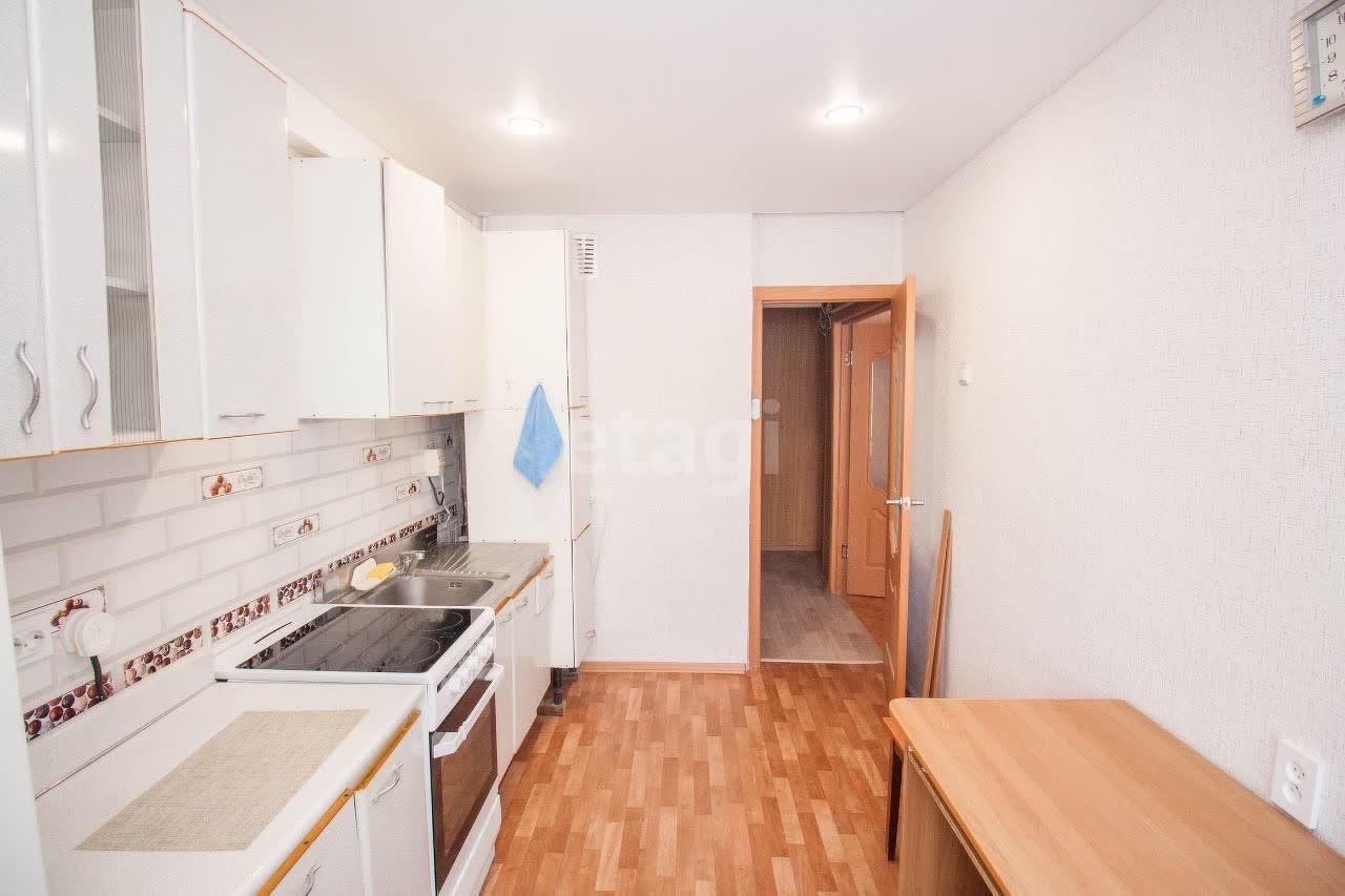 Продажа 2-комнатной квартиры, Южно-Сахалинск, Сахалинская область,  Южно-Сахалинск