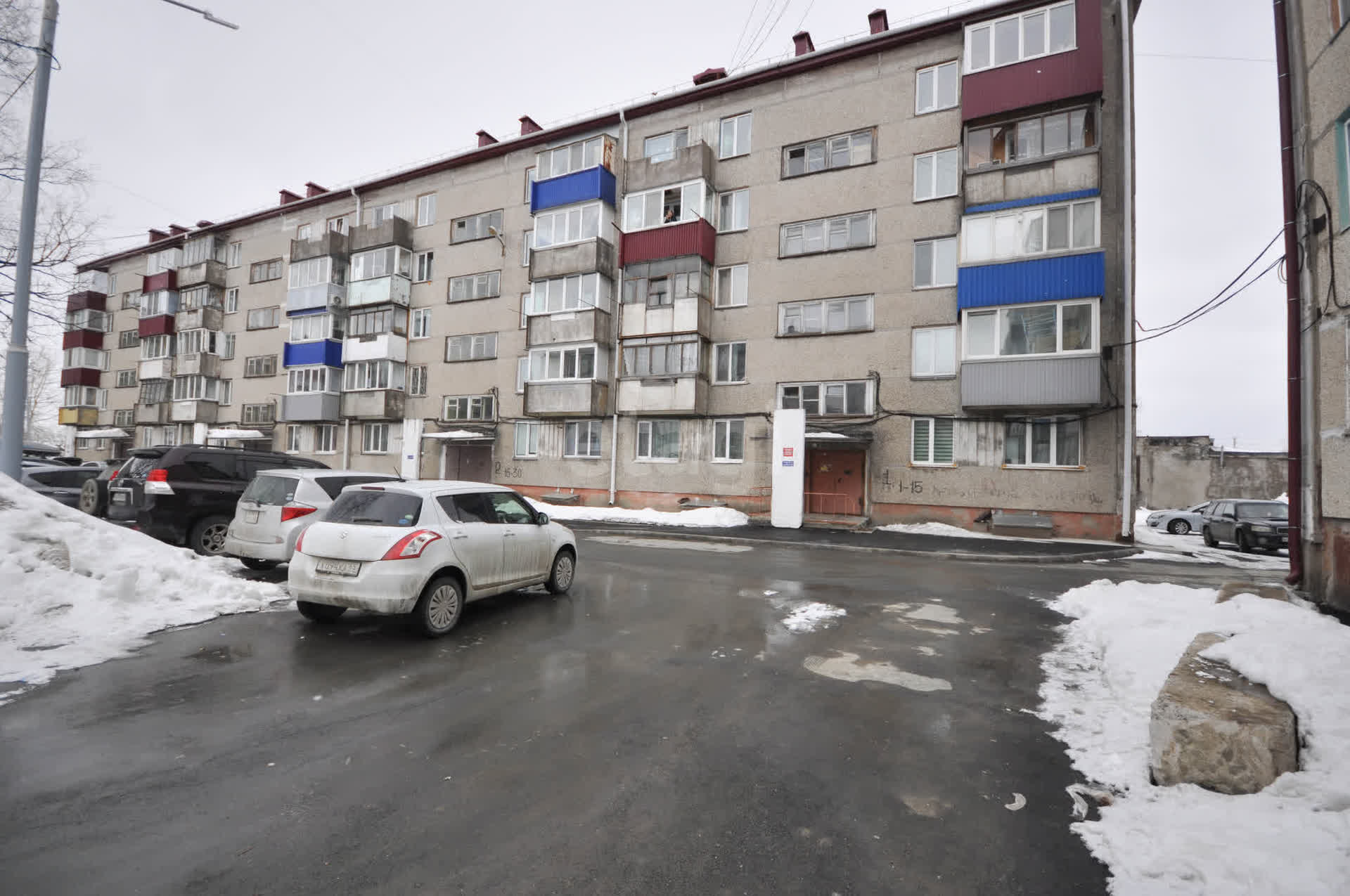 Продажа 2-комнатной квартиры, Южно-Сахалинск, Сахалинская область,  Южно-Сахалинск