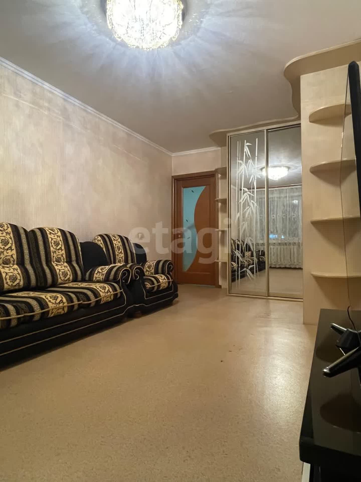 Продажа 2-комнатной квартиры, Южно-Сахалинск, Сахалинская область,  Южно-Сахалинск