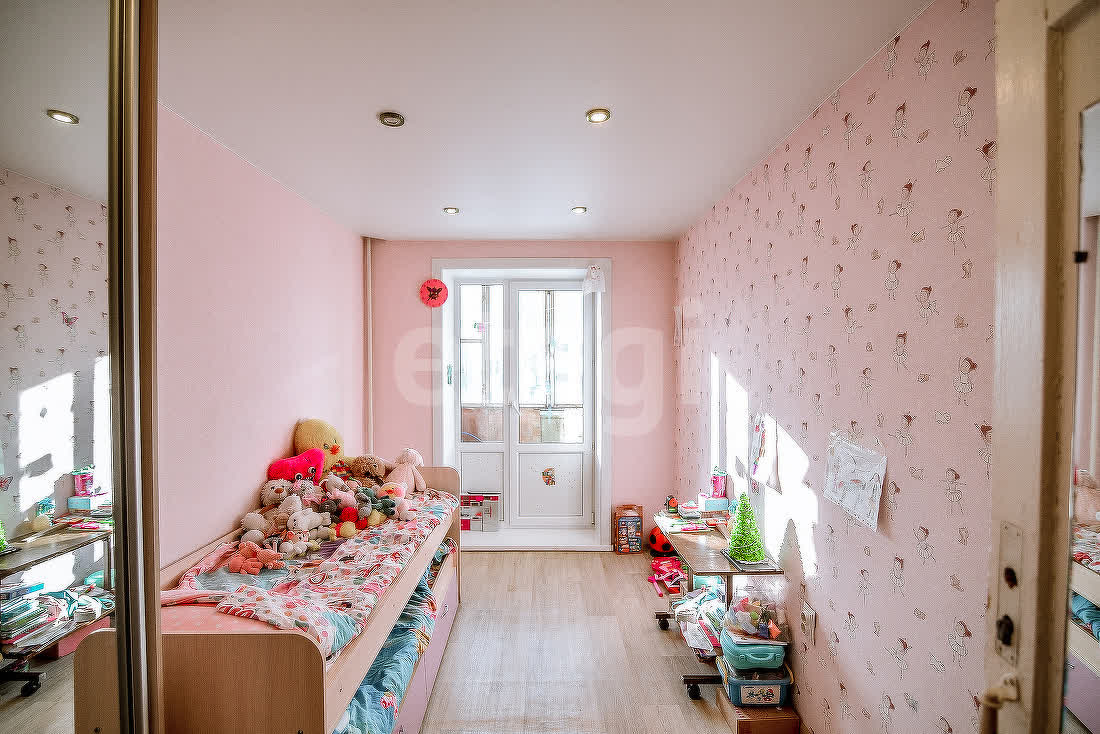 Продажа 2-комнатной квартиры, Южно-Сахалинск, Сахалинская область,  Южно-Сахалинск