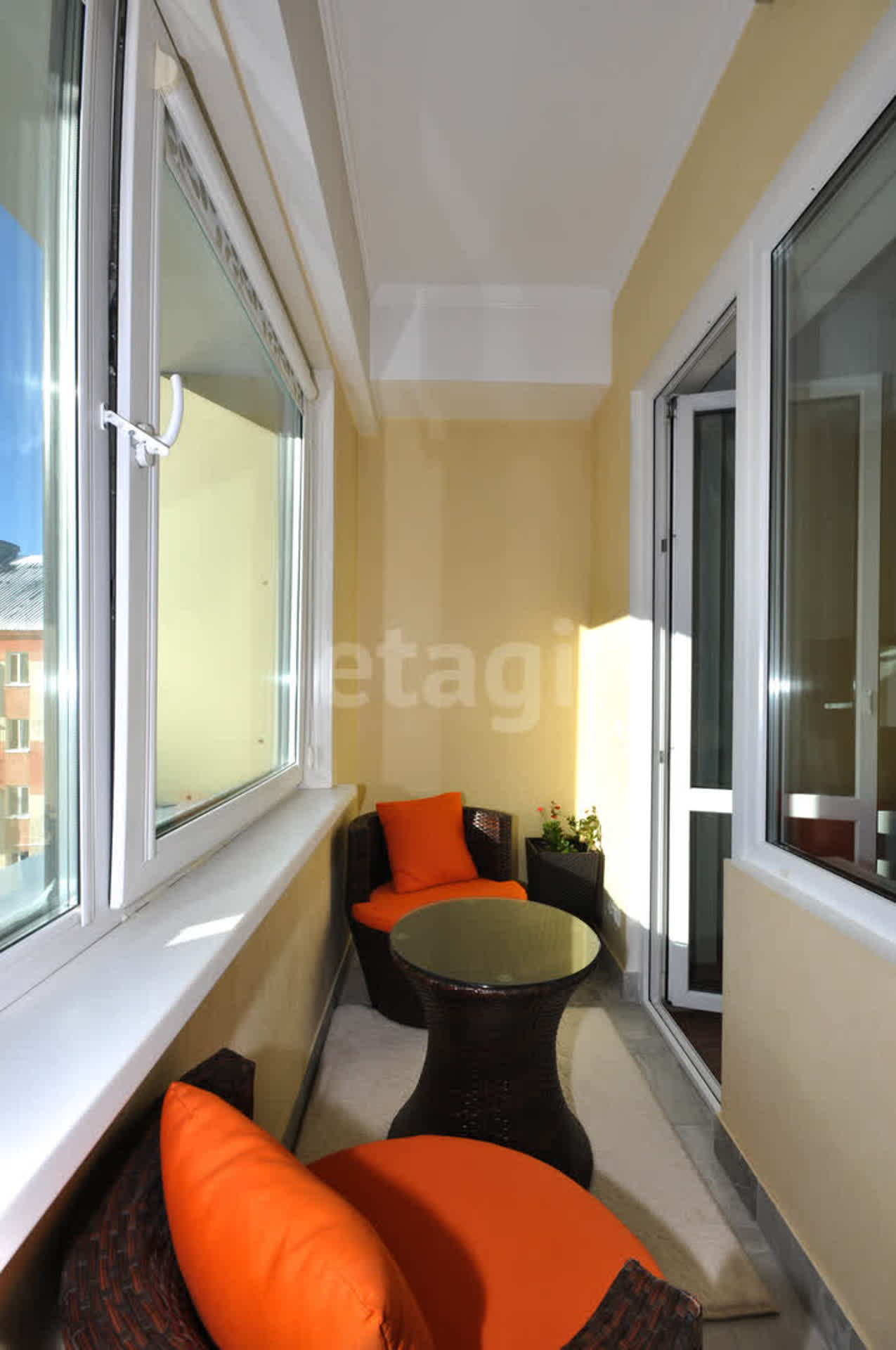 Продажа 2-комнатной квартиры, Южно-Сахалинск, Сахалинская область,  Южно-Сахалинск