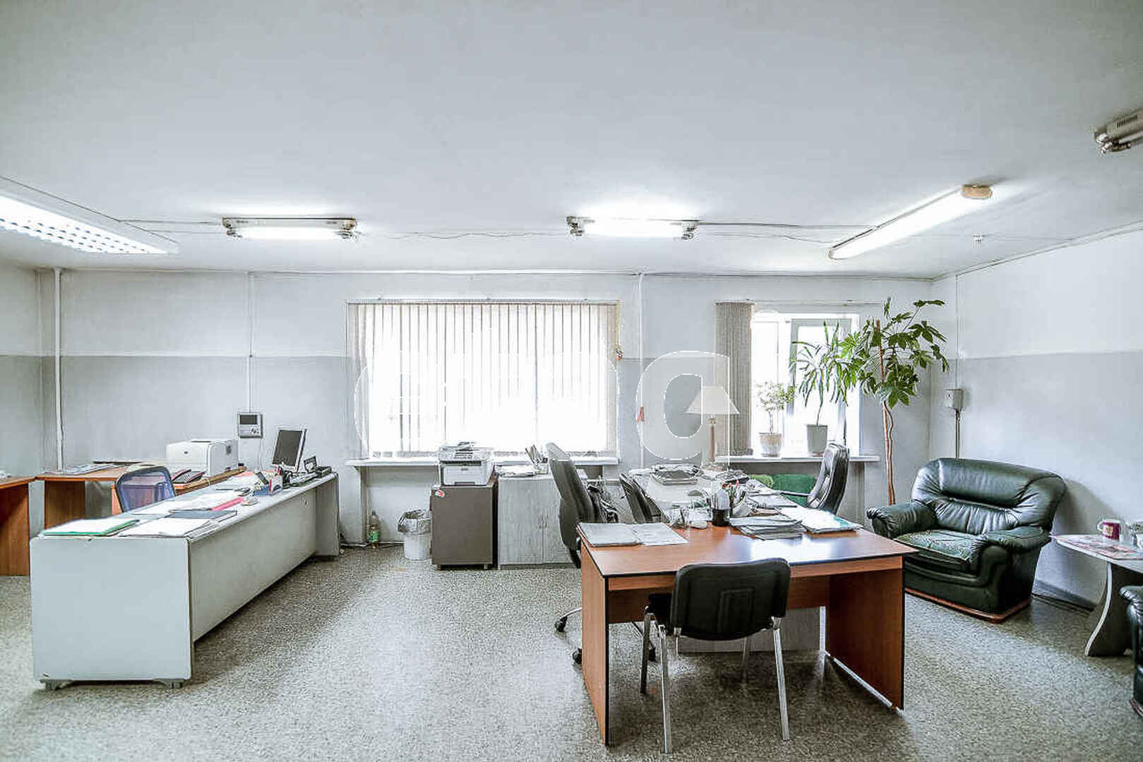 Продажа коммерческой недвижимости, 180м <sup>2</sup>, Южно-Сахалинск, Сахалинская область,  Южно-Сахалинск