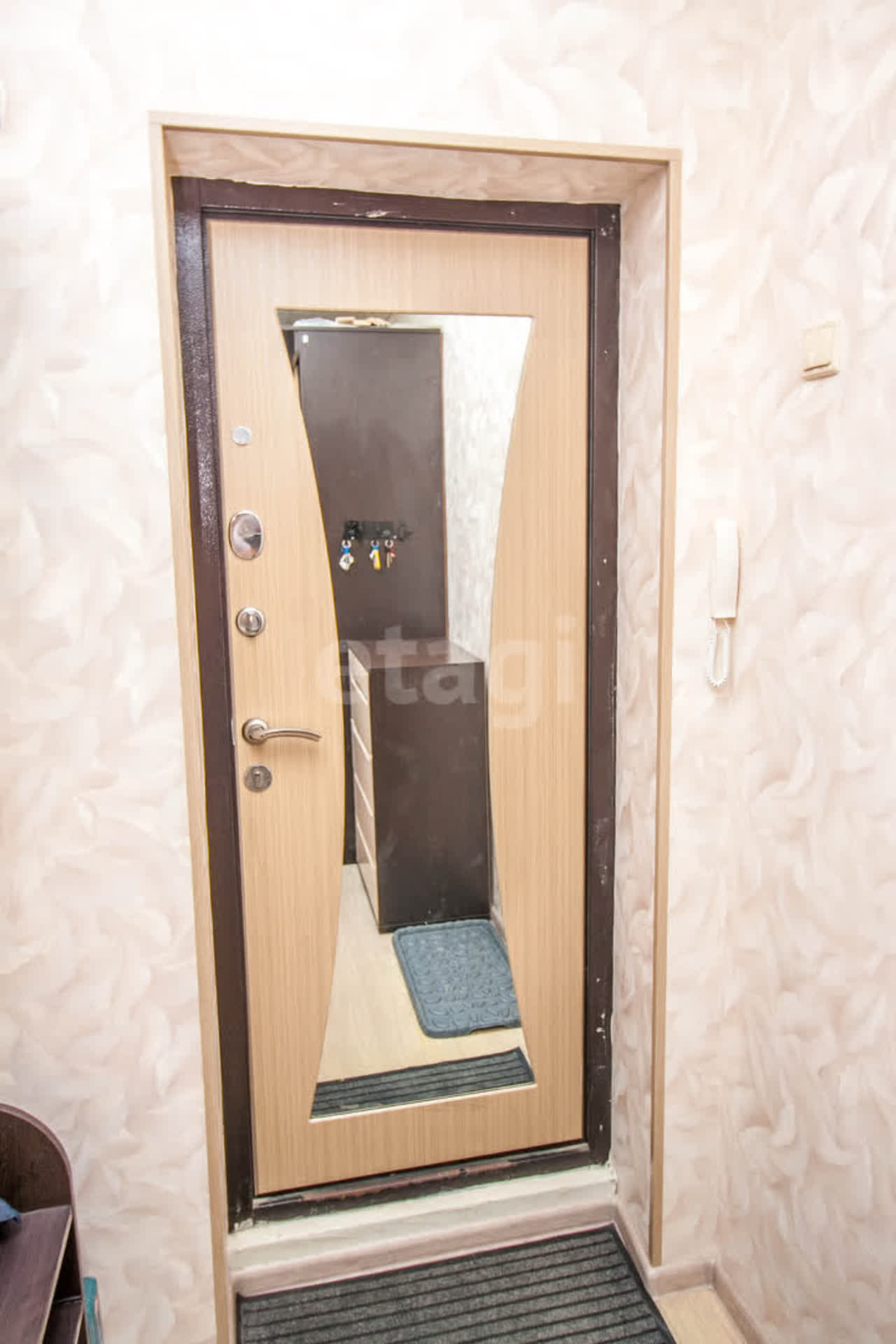 Продажа 2-комнатной квартиры, Южно-Сахалинск, Сахалинская область,  Южно-Сахалинск