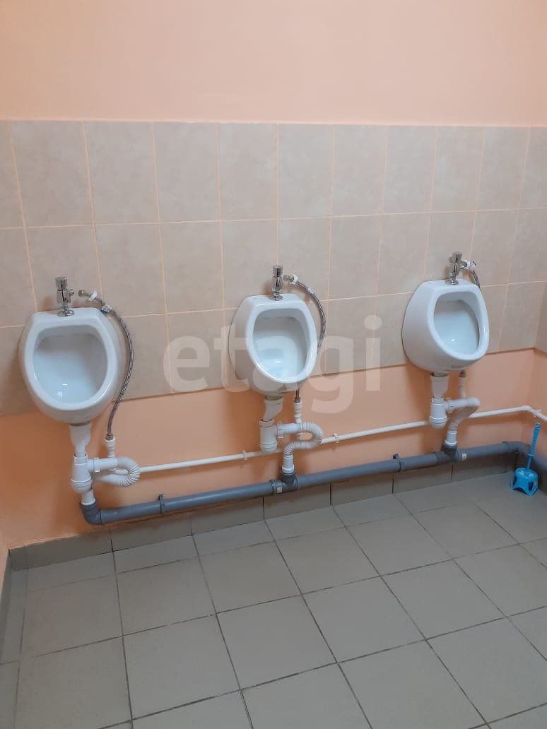 Продажа коммерческой недвижимости, 380м <sup>2</sup>, Новый Уренгой, Ямало-Ненецкий АО,  Новый Уренгой