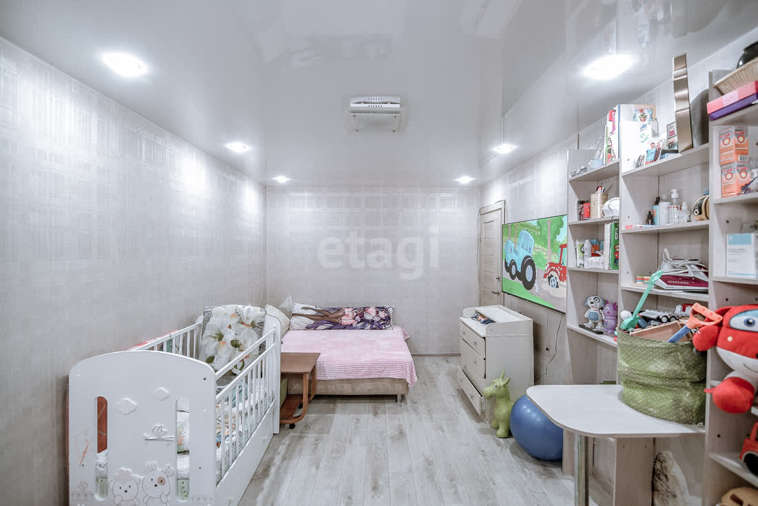 Продажа 2-комнатной квартиры, Южно-Сахалинск, Сахалинская область,  Южно-Сахалинск