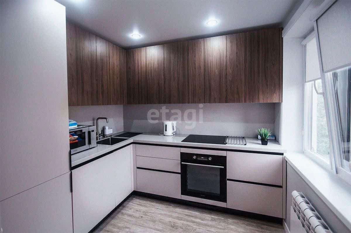 Продажа 3-комнатной квартиры, Южно-Сахалинск, Сахалинская область,  Южно-Сахалинск