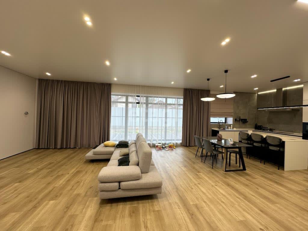 Продажа дома, 187м <sup>2</sup>, 7 сот., Улан-Удэ, Республика Бурятия,  Октябрьский