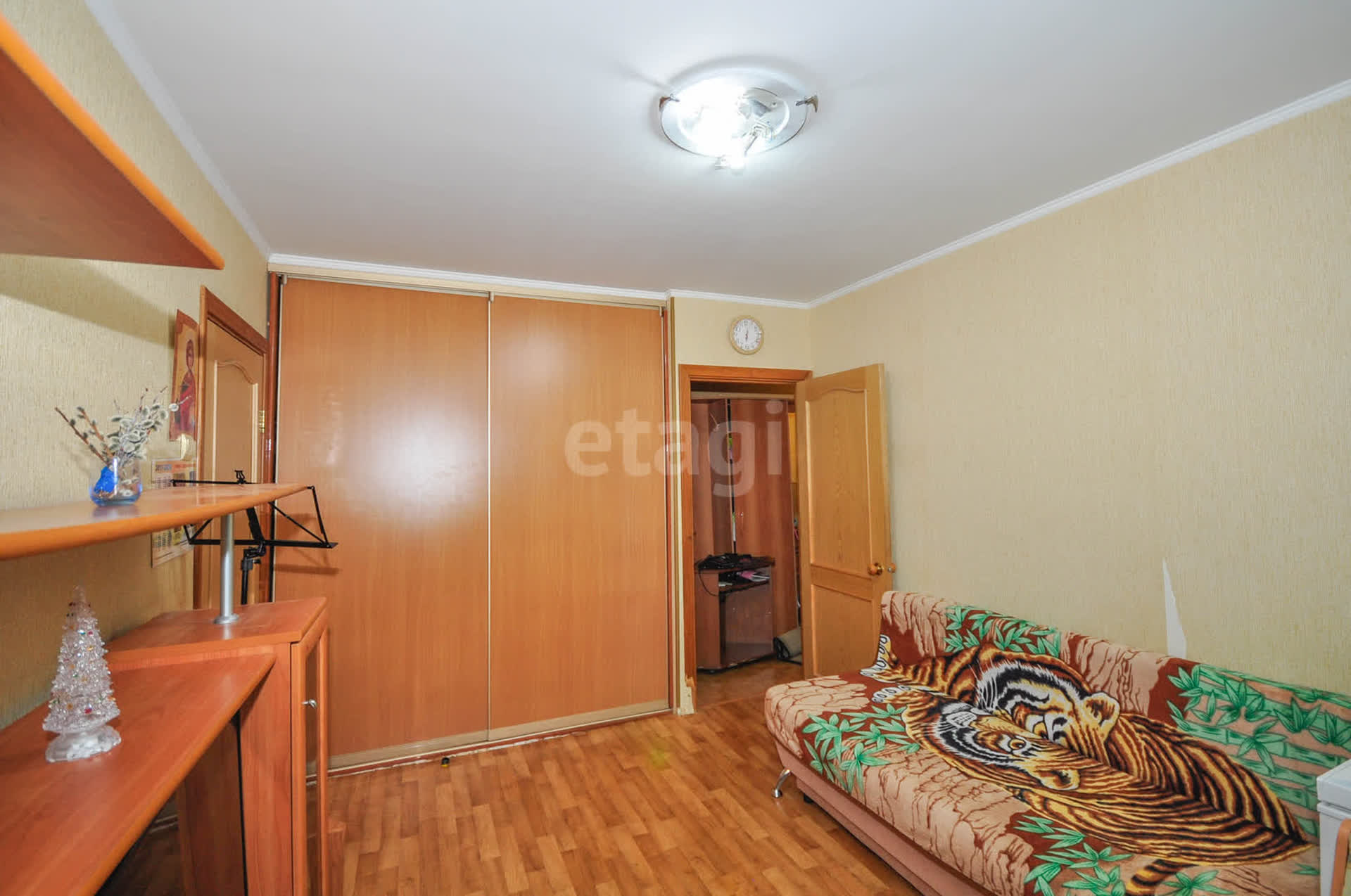 Продажа 2-комнатной квартиры, Южно-Сахалинск, Сахалинская область,  Южно-Сахалинск