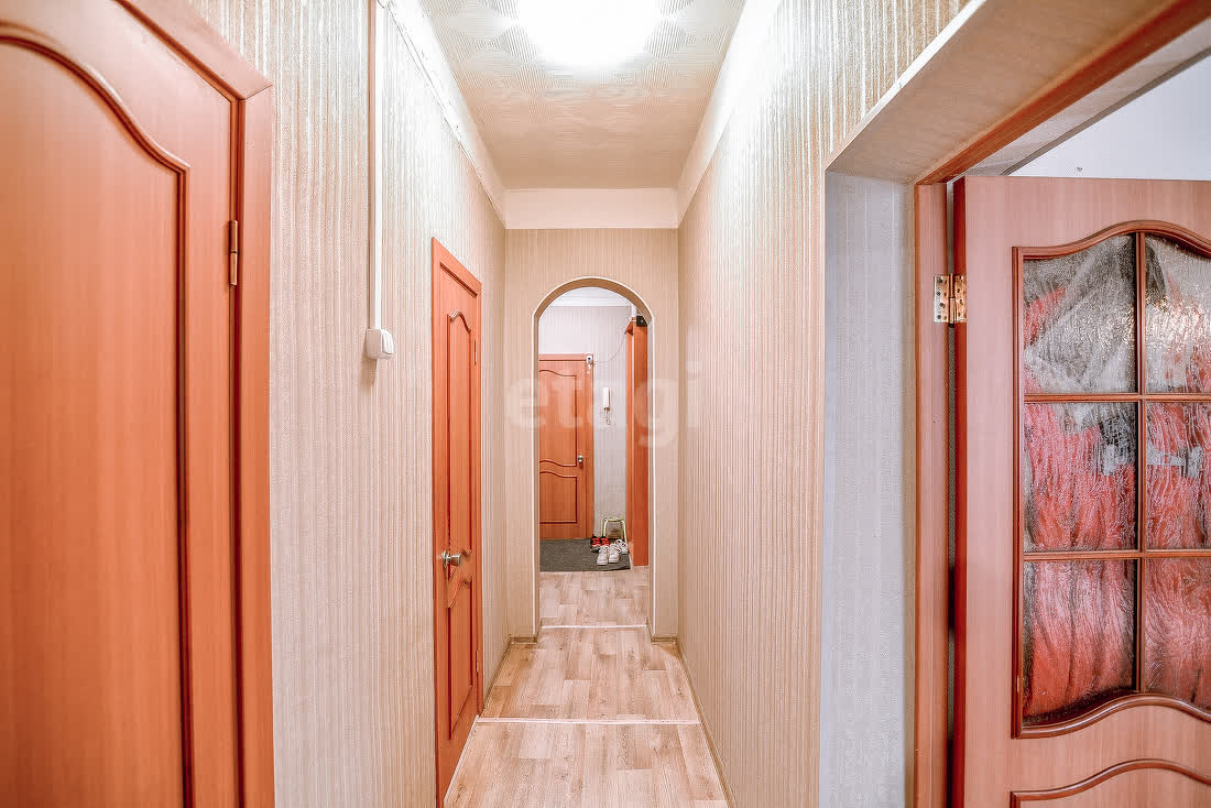 Продажа 2-комнатной квартиры, Южно-Сахалинск, Сахалинская область,  Южно-Сахалинск