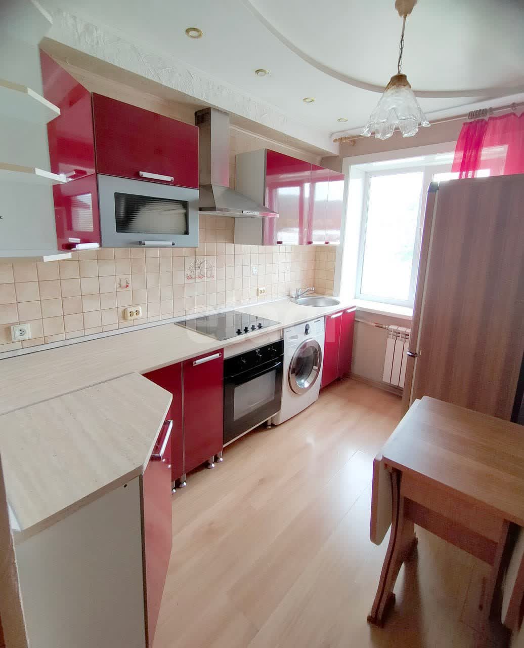 Продажа 2-комнатной квартиры, Южно-Сахалинск, Сахалинская область,  Южно-Сахалинск