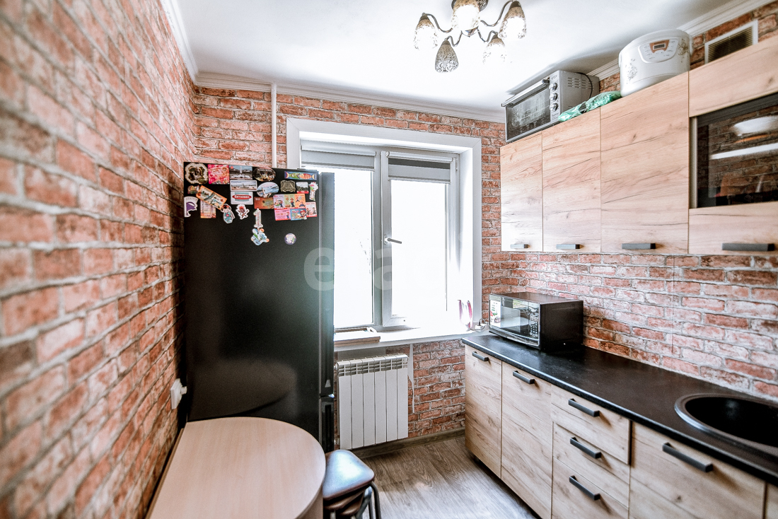 Продажа 3-комнатной квартиры, Южно-Сахалинск, Сахалинская область,  Южно-Сахалинск