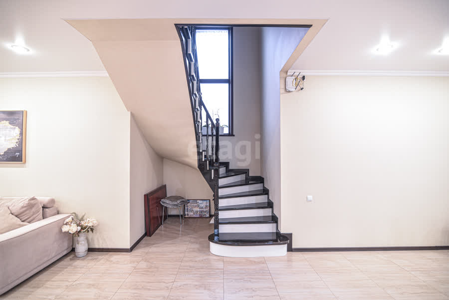 Продажа дома, 200м <sup>2</sup>, 5 сот., Южно-Сахалинск, Сахалинская область,  