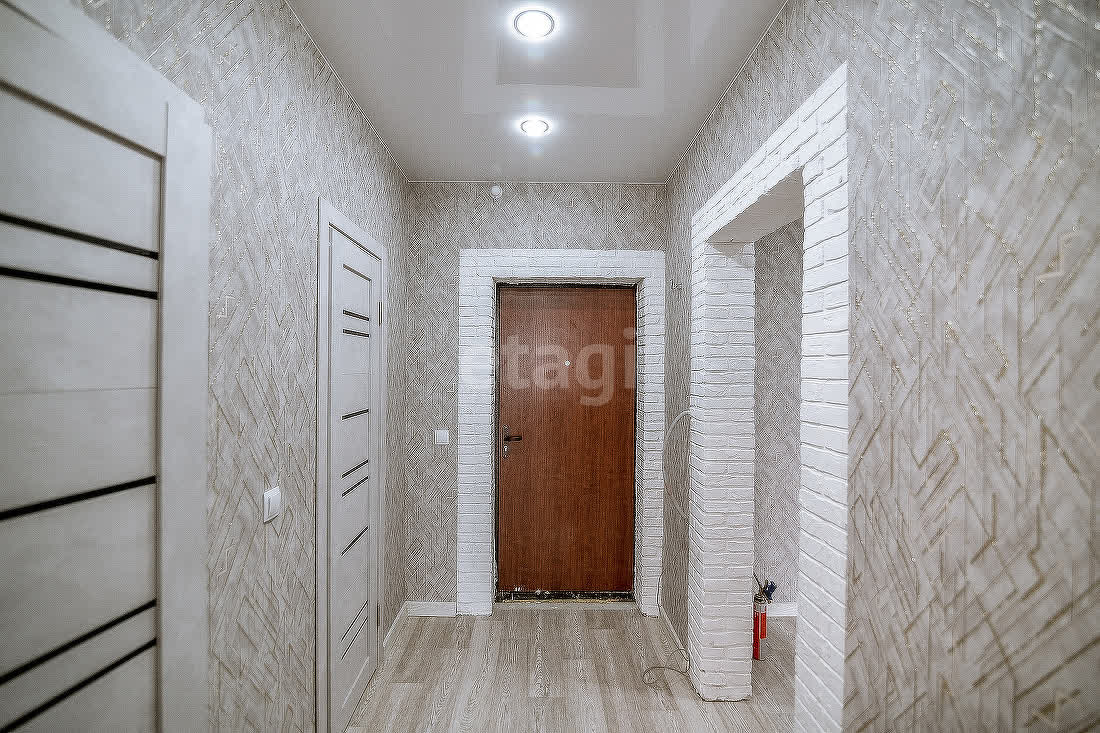 Продажа 2-комнатной квартиры, Южно-Сахалинск, Сахалинская область,  Южно-Сахалинск