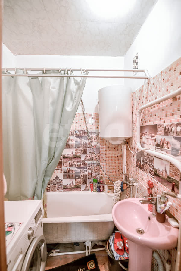 Продажа 2-комнатной квартиры, Южно-Сахалинск, Сахалинская область,  Южно-Сахалинск