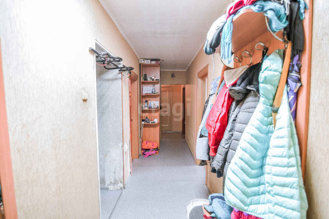 Продажа 4-комнатной квартиры, Южно-Сахалинск, Сахалинская область,  Южно-Сахалинск