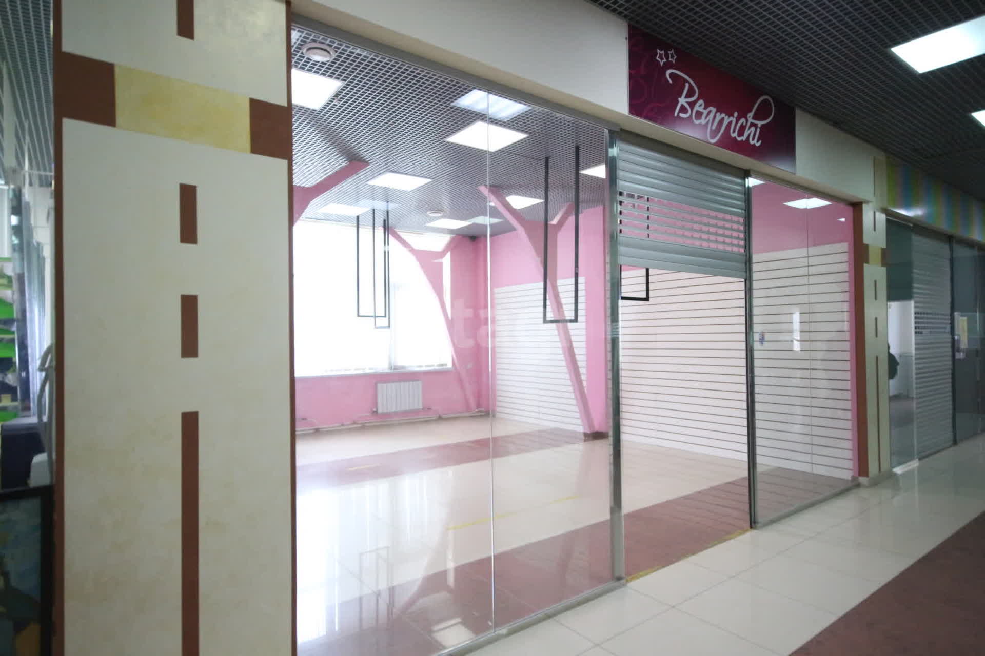 Аренда коммерческой недвижимости, 39м <sup>2</sup>, Новый Уренгой, Ямало-Ненецкий АО,  Новый Уренгой