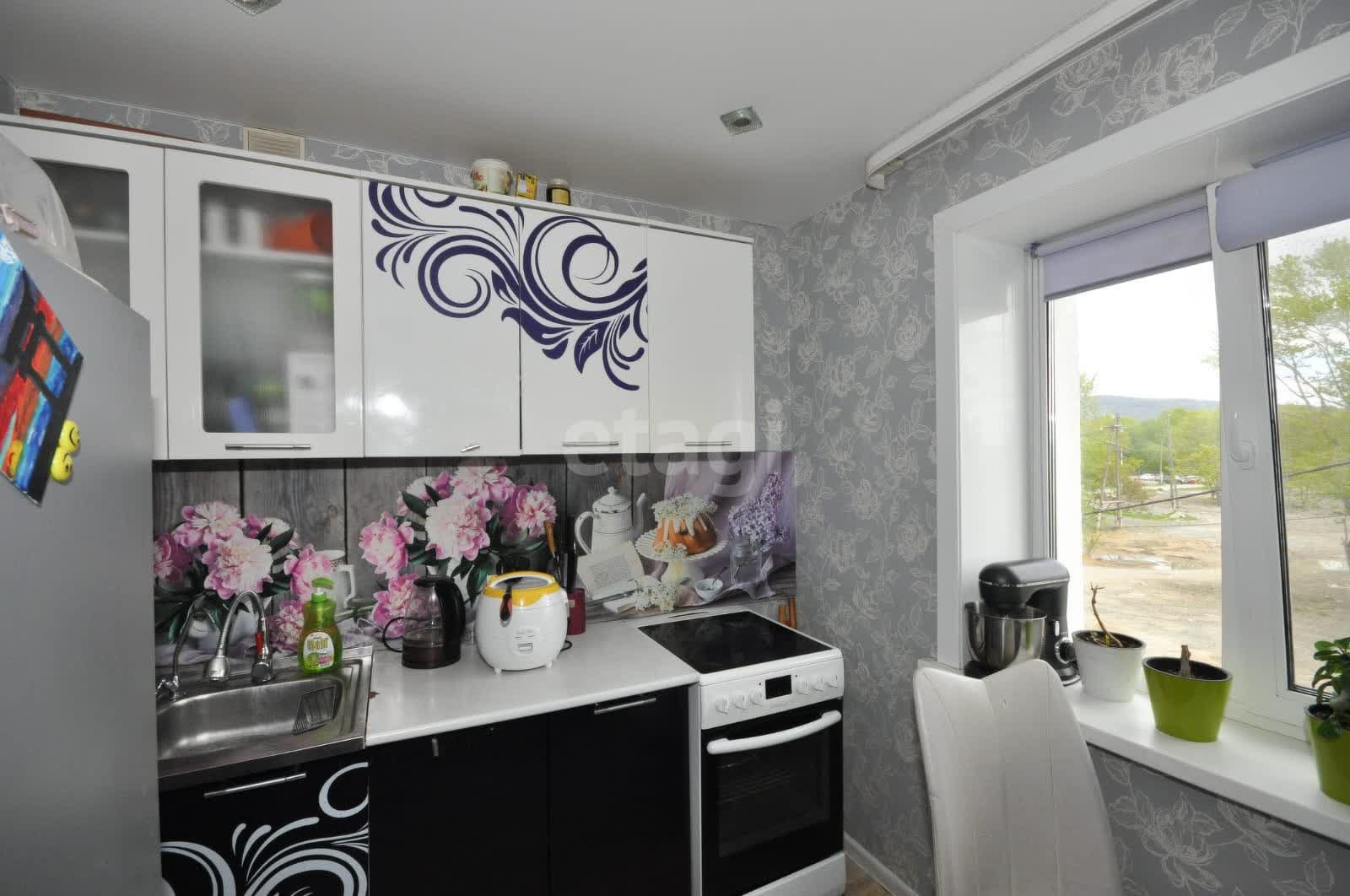 Продажа 2-комнатной квартиры, Южно-Сахалинск, Сахалинская область,  Южно-Сахалинск