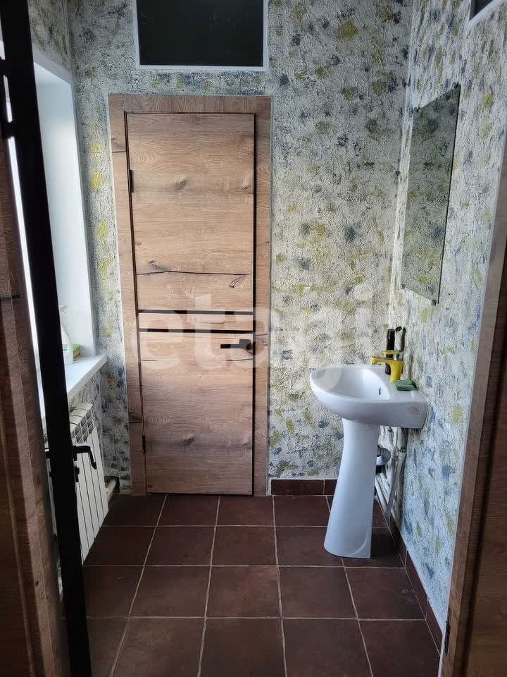 Продажа коммерческой недвижимости, 230м <sup>2</sup>, Улан-Удэ, Бурятия,  Улан-Удэ