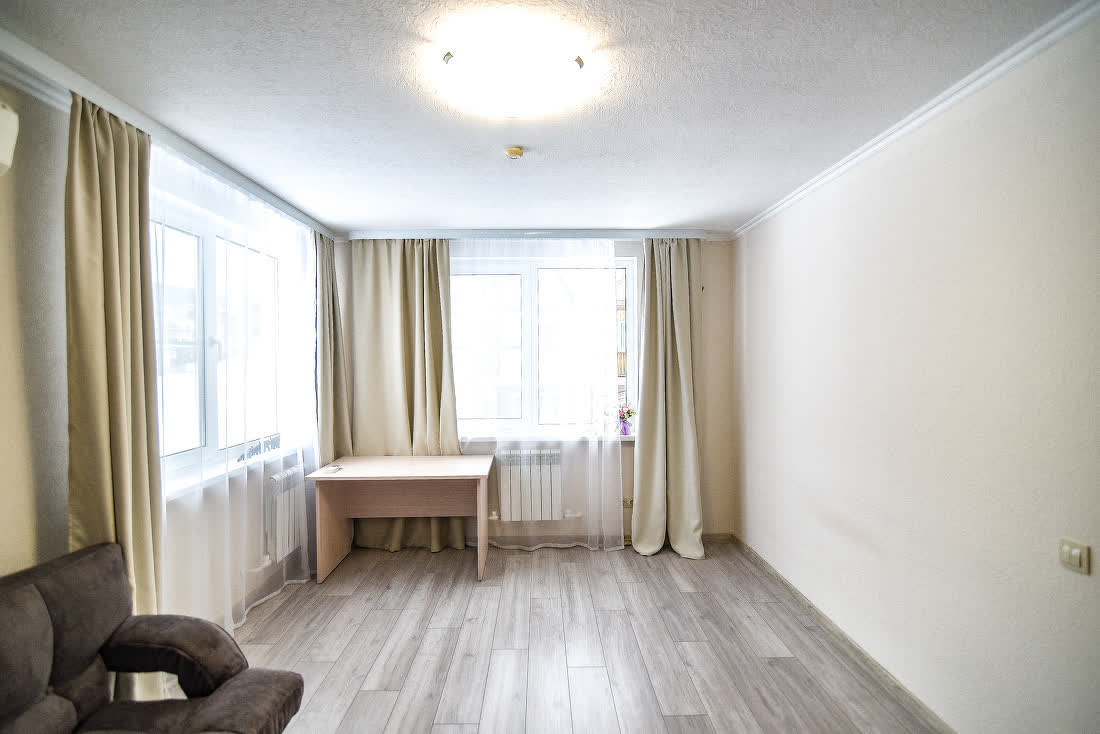 Аренда дома, 150м <sup>2</sup>, Южно-Сахалинск, Сахалинская область,  