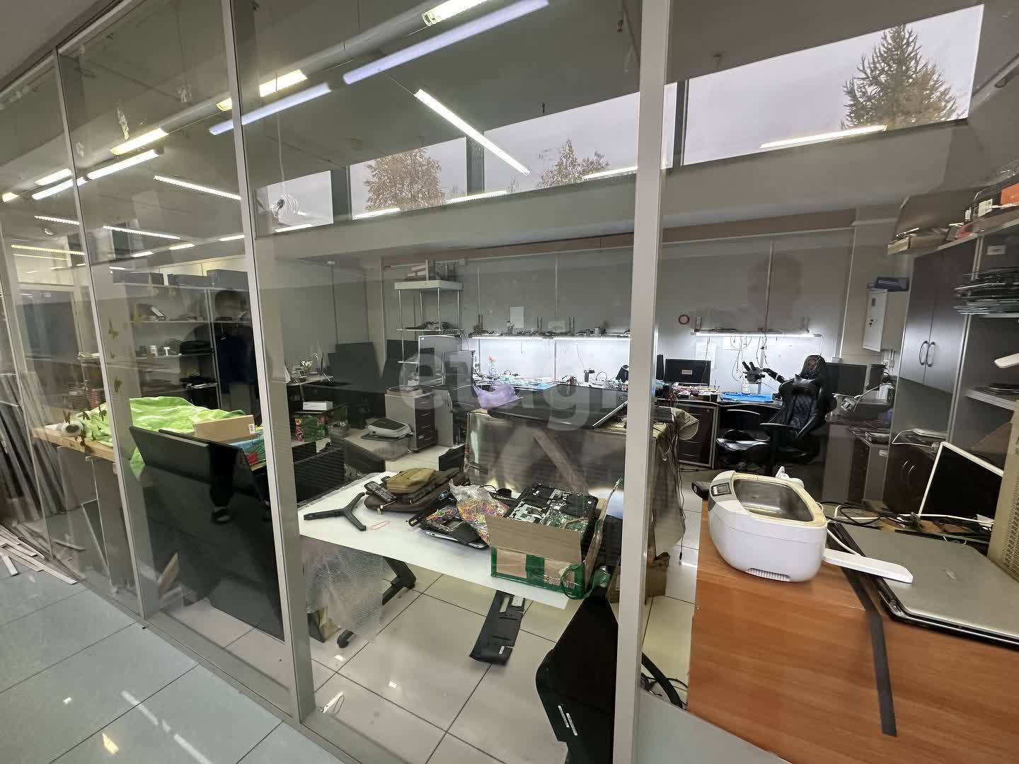 Продажа коммерческой недвижимости, 37м <sup>2</sup>, Новый Уренгой, Ямало-Ненецкий АО,  Новый Уренгой