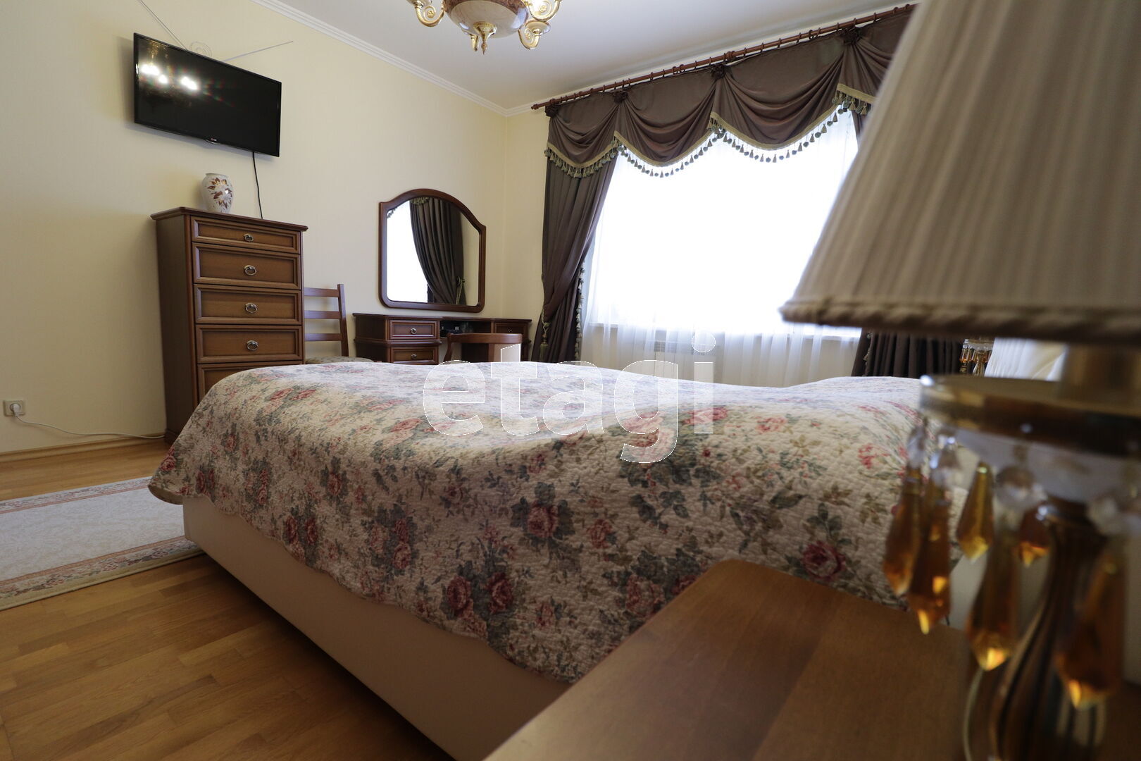 Аренда 4-комнатной квартиры, Ханты-Мансийск, Ханты-Мансийский автономный округ,  Ханты-Мансийск